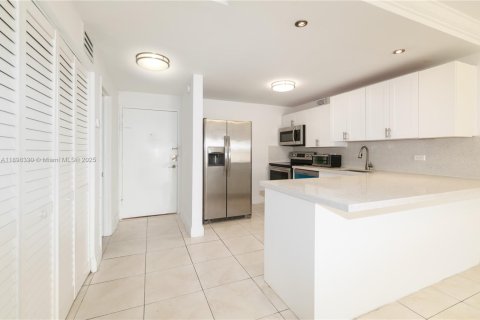 Copropriété à vendre à Miami Beach, Floride: 1 chambre, 73.21 m2 № 1950804 - photo 1