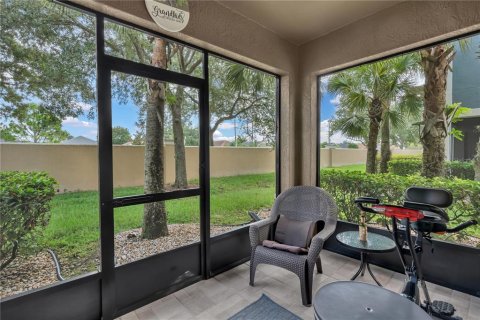 Condo in Orlando, Florida, 2 bedrooms  № 1908902 - photo 27