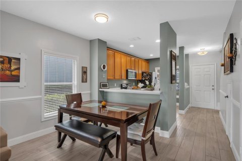 Condo in Orlando, Florida, 2 bedrooms  № 1908902 - photo 9