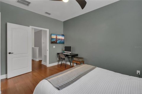 Condo in Orlando, Florida, 2 bedrooms  № 1908902 - photo 16