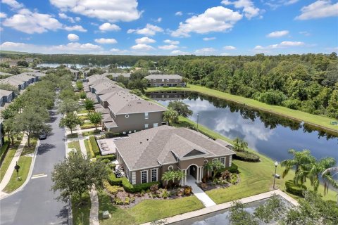 Condo in Orlando, Florida, 2 bedrooms  № 1908902 - photo 26