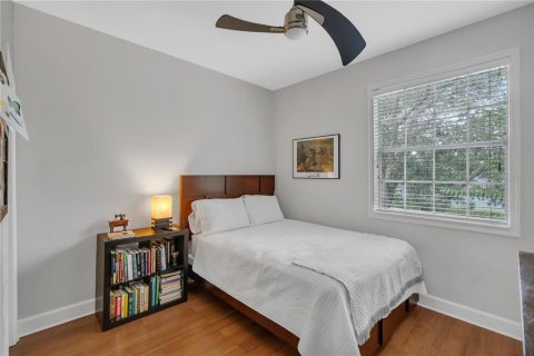 Condo in Orlando, Florida, 2 bedrooms  № 1908902 - photo 23