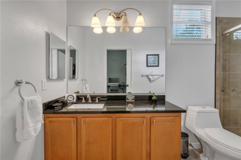Condo in Orlando, Florida, 2 bedrooms  № 1908902 - photo 19