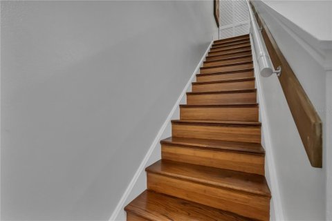 Condo in Orlando, Florida, 2 bedrooms  № 1908902 - photo 12