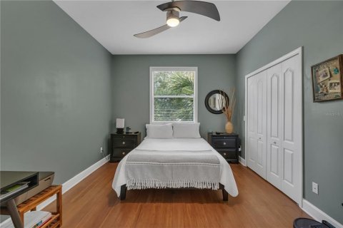 Condo in Orlando, Florida, 2 bedrooms  № 1908902 - photo 15