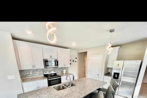 Casa en venta en Davenport, Florida, 4 dormitorios, 156.82 m2 № 1919121 - foto 18