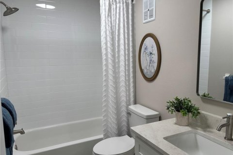Copropriété à vendre à Bradenton, Floride: 2 chambres, 97.55 m2 № 1778177 - photo 11