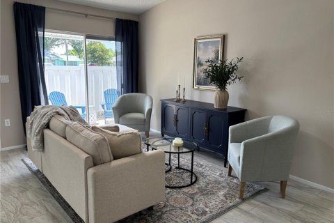 Copropriété à vendre à Bradenton, Floride: 2 chambres, 97.55 m2 № 1778177 - photo 5