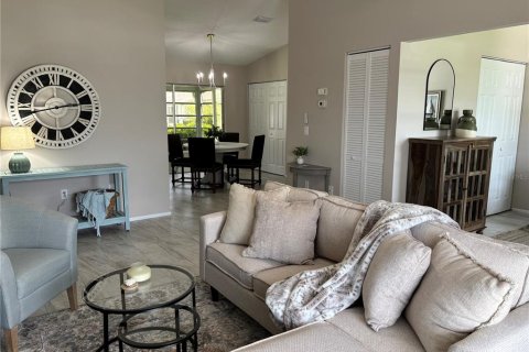 Copropriété à vendre à Bradenton, Floride: 2 chambres, 97.55 m2 № 1778177 - photo 4