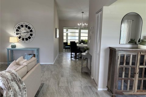 Copropriété à vendre à Bradenton, Floride: 2 chambres, 97.55 m2 № 1778177 - photo 3
