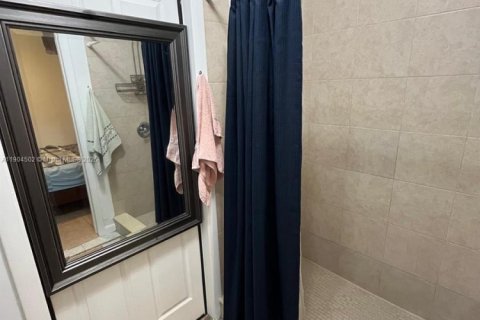 Снять в аренду виллу или дом в Дирфилд-Бич, Флорида 94.2м2, № 1955457 - фото 7