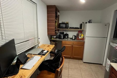 Снять в аренду виллу или дом в Дирфилд-Бич, Флорида 94.2м2, № 1955457 - фото 5