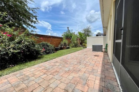 Touwnhouse à vendre à Sanford, Floride: 3 chambres, 178.09 m2 № 2342514 - photo 3