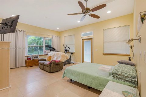 Купить виллу или дом в Локсахатчи-Гроувс, Флорида 6 спален, 577.95м2, № 1960602 - фото 30