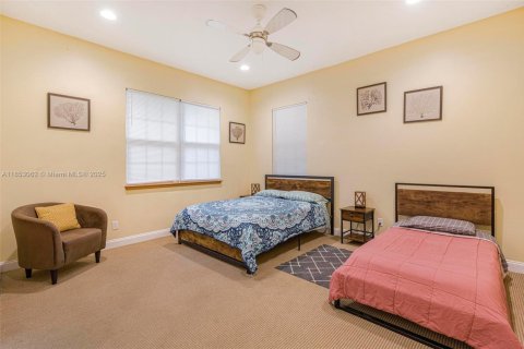 Купить виллу или дом в Локсахатчи-Гроувс, Флорида 6 спален, 577.95м2, № 1960602 - фото 21