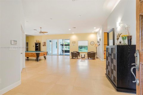 Купить виллу или дом в Локсахатчи-Гроувс, Флорида 6 спален, 577.95м2, № 1960602 - фото 7