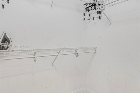 Купить виллу или дом в Локсахатчи-Гроувс, Флорида 6 спален, 577.95м2, № 1960602 - фото 28