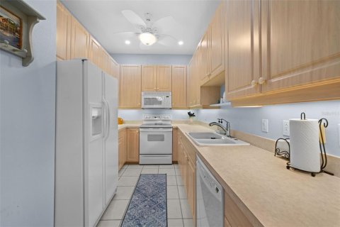 Condo in Venice, Florida, 3 bedrooms  № 1919589 - photo 14