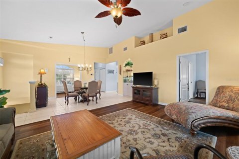 Condo in Venice, Florida, 3 bedrooms  № 1919589 - photo 9