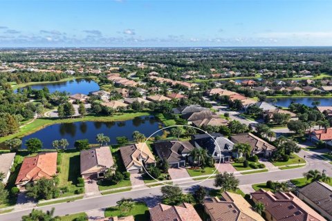 House in Bradenton, Florida 3 bedrooms, 231.14 sq.m. № 2428788 - photo 5