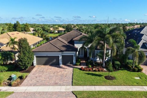 House in Bradenton, Florida 3 bedrooms, 231.14 sq.m. № 2428788