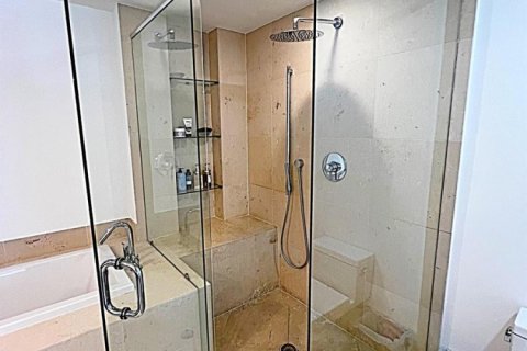 Condo in Miami, Florida, 2 bedrooms  № 2262565 - photo 23