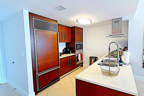 Condo in Miami, Florida, 2 bedrooms  № 2262565 - photo 20