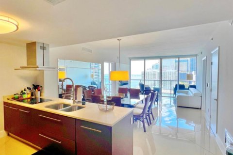 Condo in Miami, Florida, 2 bedrooms  № 2262565 - photo 6