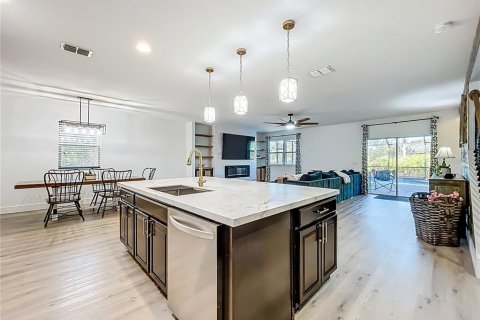 House in Port Charlotte, Florida 4 bedrooms, 301.19 sq.m. № 2110756 - photo 8
