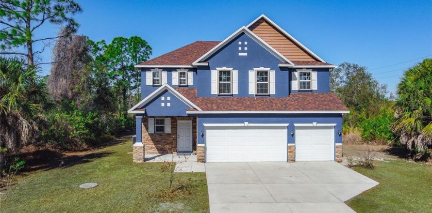 House in Port Charlotte, Florida 4 bedrooms, 301.19 sq.m. № 2110756
