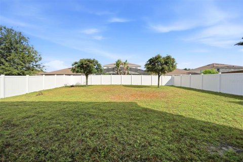 Villa ou maison à vendre à Mount Dora, Floride: 5 chambres, 248.42 m2 № 2430937 - photo 20