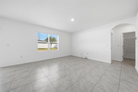 Villa ou maison à vendre à Mount Dora, Floride: 5 chambres, 248.42 m2 № 2430937 - photo 6