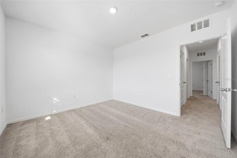 Villa ou maison à vendre à Mount Dora, Floride: 5 chambres, 248.42 m2 № 2430937 - photo 16