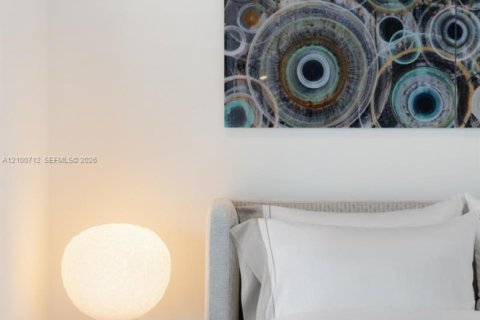 Condo in Miami Beach, Florida, 2 bedrooms  № 2402447 - photo 22