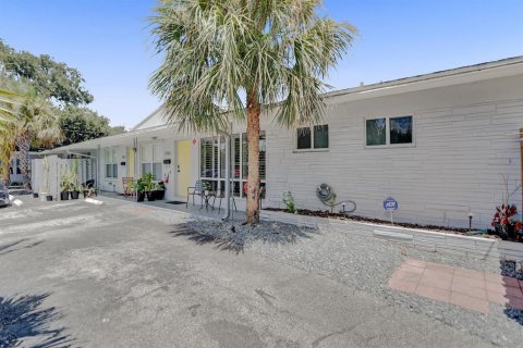 Commercial property in Wilton Manors, Florida 295.8 sq.m. № 2181509 - photo 4