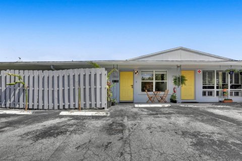 Commercial property in Wilton Manors, Florida 295.8 sq.m. № 2181509 - photo 21