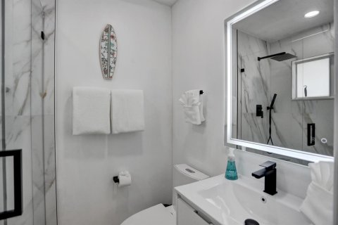 Commercial property in Wilton Manors, Florida 295.8 sq.m. № 2181509 - photo 17