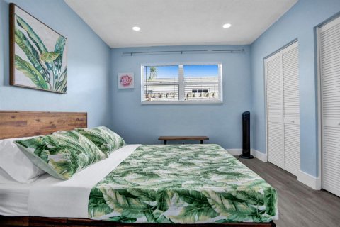 Commercial property in Wilton Manors, Florida 295.8 sq.m. № 2181509 - photo 28
