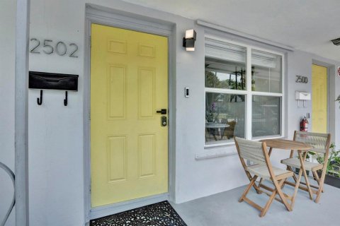 Commercial property in Wilton Manors, Florida 295.8 sq.m. № 2181509 - photo 22
