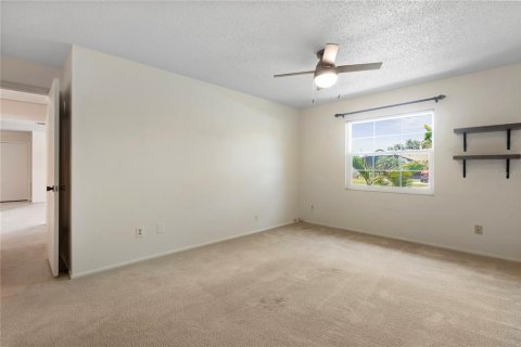 Villa ou maison à vendre à Seminole, Floride: 2 chambres, 92.9 m2 № 1915263 - photo 2