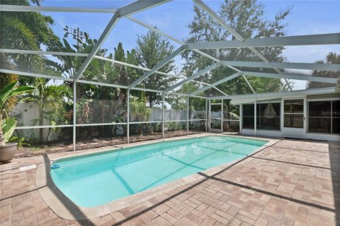 Casa en venta en Seminole, Florida, 2 dormitorios, 92.9 m2 № 1915263 - foto 14