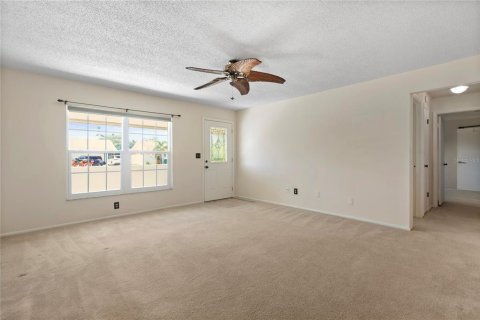 Villa ou maison à vendre à Seminole, Floride: 2 chambres, 92.9 m2 № 1915263 - photo 21