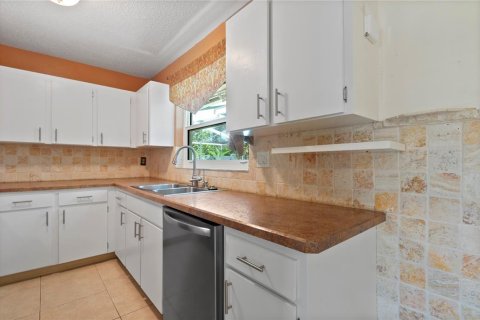 Villa ou maison à vendre à Seminole, Floride: 2 chambres, 92.9 m2 № 1915263 - photo 26