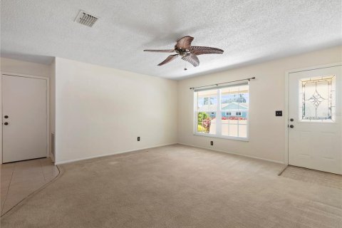 Villa ou maison à vendre à Seminole, Floride: 2 chambres, 92.9 m2 № 1915263 - photo 22