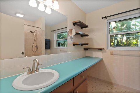 Villa ou maison à vendre à Seminole, Floride: 2 chambres, 92.9 m2 № 1915263 - photo 5