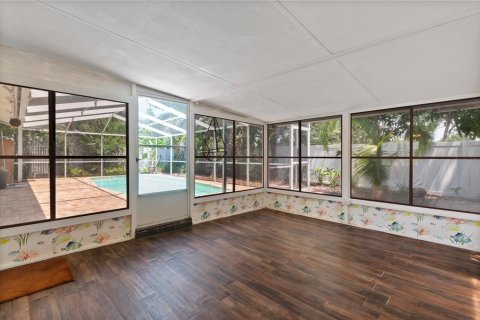 Casa en venta en Seminole, Florida, 2 dormitorios, 92.9 m2 № 1915263 - foto 11