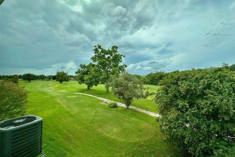 Condo in Clearwater, Florida, 2 bedrooms № 2198425 - photo 10