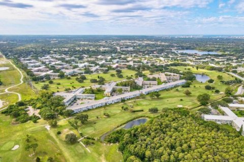 Condo in Clearwater, Florida, 2 bedrooms № 2198425 - photo 27