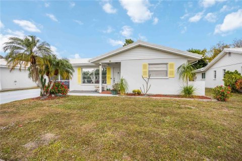 Villa ou maison à vendre à Bradenton, Floride: 2 chambres, 115.01 m2 № 2141429 - photo 3