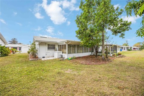 Villa ou maison à vendre à Bradenton, Floride: 2 chambres, 115.01 m2 № 2141429 - photo 25